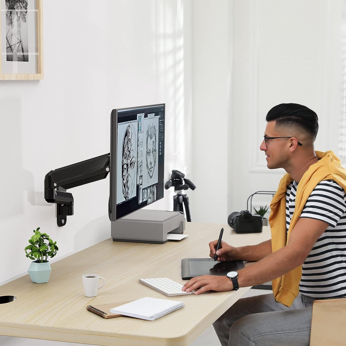 ErgoFocus Monitor Wall Mount Fits 17-32 Inch Flat/Curved Computer Screens, Single Monitor Wall Arm Holds up to 19.8lbs, Height Adjustable Gas Spring Wall Monitor Stand Tilt, VESA Mount 75x75/100x100