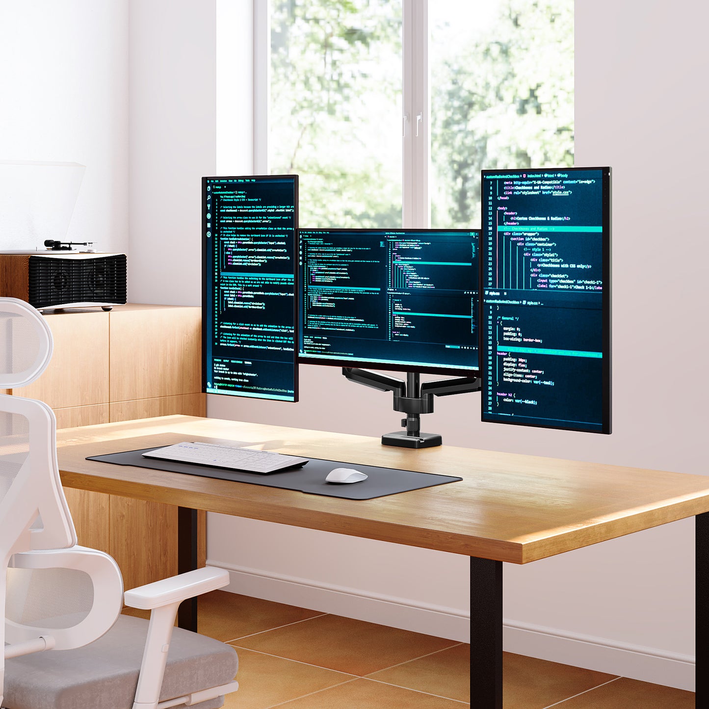 ELIVED Monitor Halterung 3 Monitore für 13-27 Zoll Bildschirme bis zu 9kg mit VESA 75/100, Gasdruckfeder 3 Monitorhalterung, Neigbar Schwenkbar Drehbar Höhenverstellbar Monitor Arm EV006